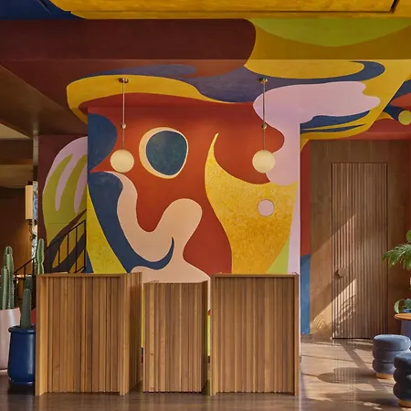 Public House Bangkok, A Member Of Design Hotels