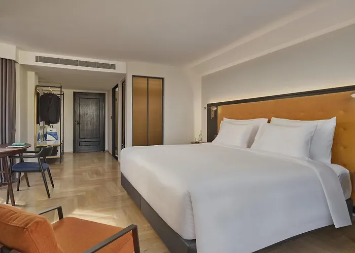 Public House Hotel Bangkok, A Member Of Design Hotels