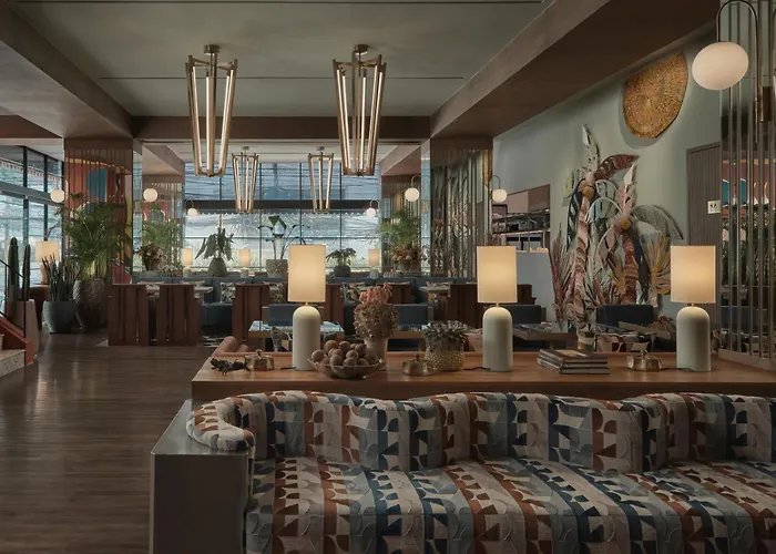 Public House Hotel Bangkok, A Member Of Design Hotels 5*
