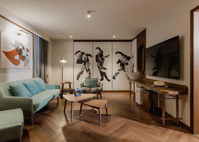 Public House Hotel Bangkok, A Member Of Design Hotels Hotel 5*