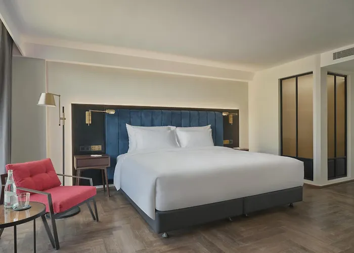 Public House Hotel Bangkok, A Member Of Design Hotels 5*