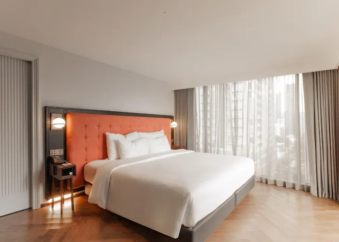 Public House Hotel Bangkok, A Member Of Design Hotels Hotel