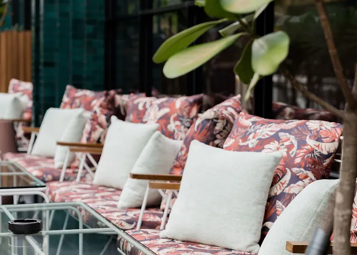 Public House Hotel Bangkok, A Member Of Design Hotels Hotel